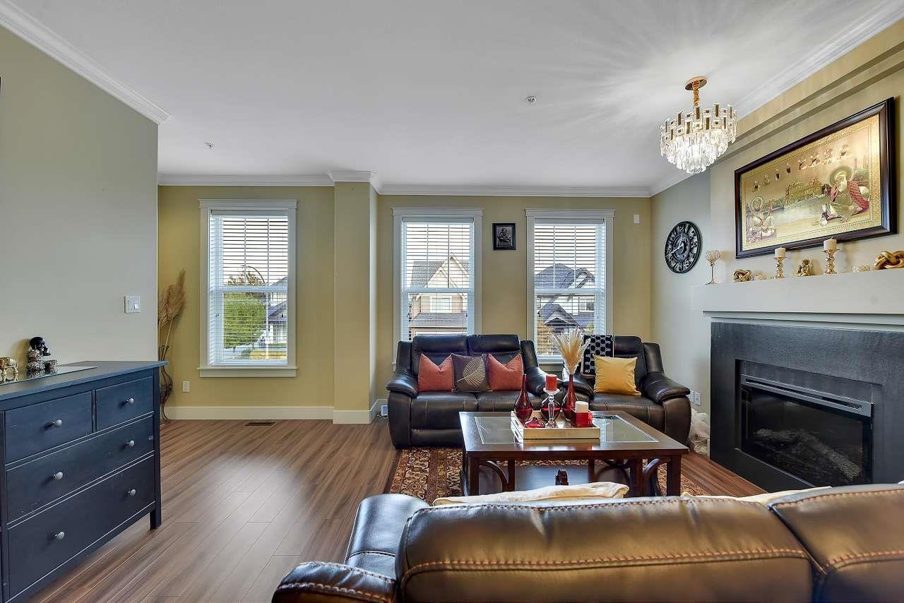 21136 80A AVENUE, Langley