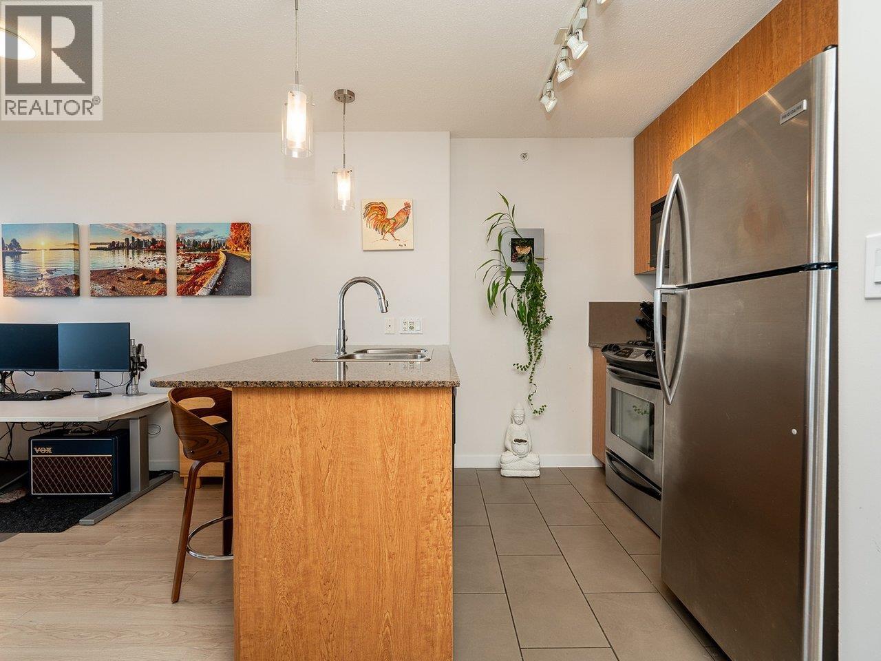 2408 7063 HALL AVENUE, Burnaby