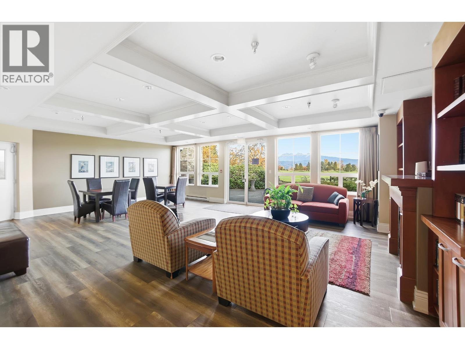 211 19677 MEADOW GARDENS WAY, Pitt Meadows