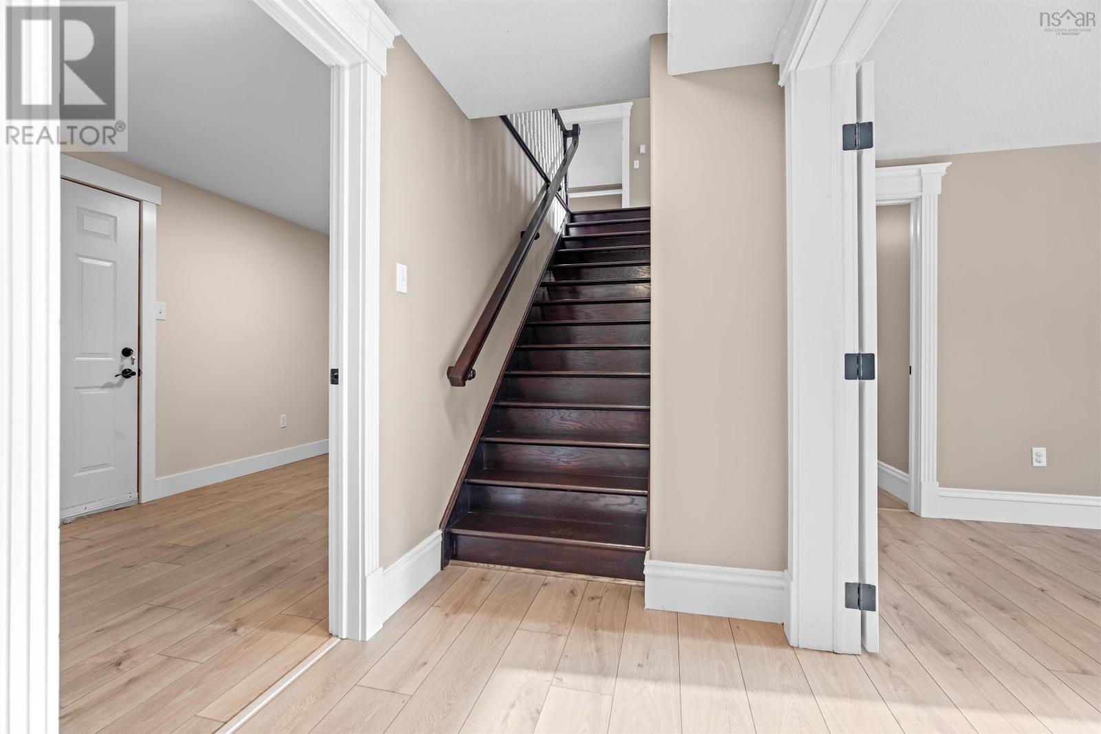 Property 36 of 49 of 27 Monarch Drive