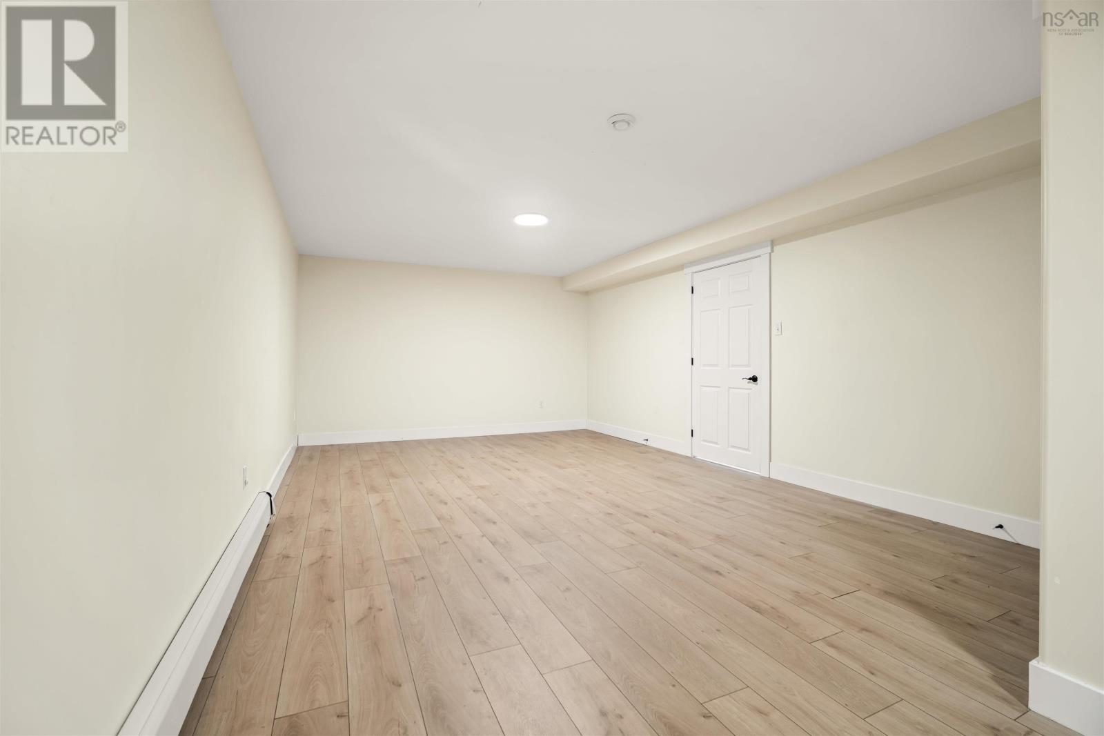 Property 41 of 49 of 27 Monarch Drive