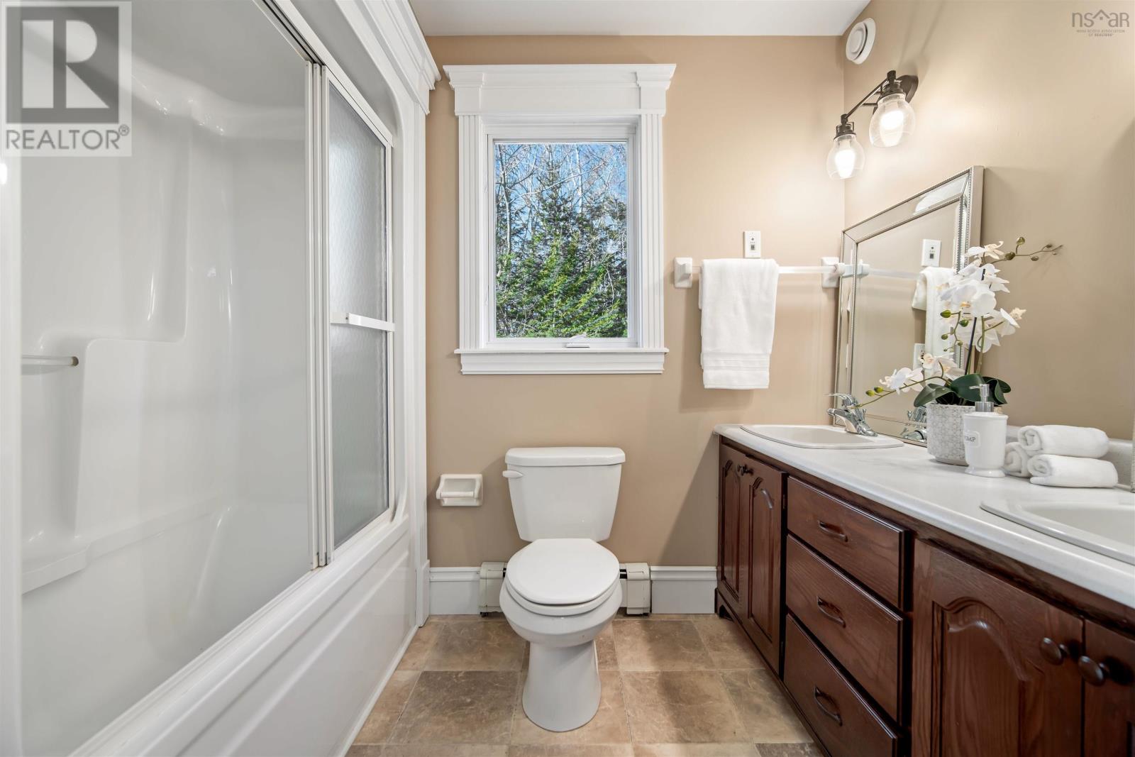 Property 31 of 49 of 27 Monarch Drive