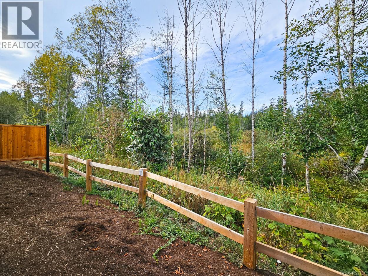 #46 3025 Royston Rd - 23