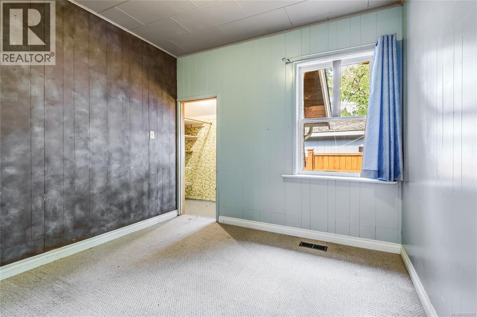 378 Harmston Ave, Courtenay