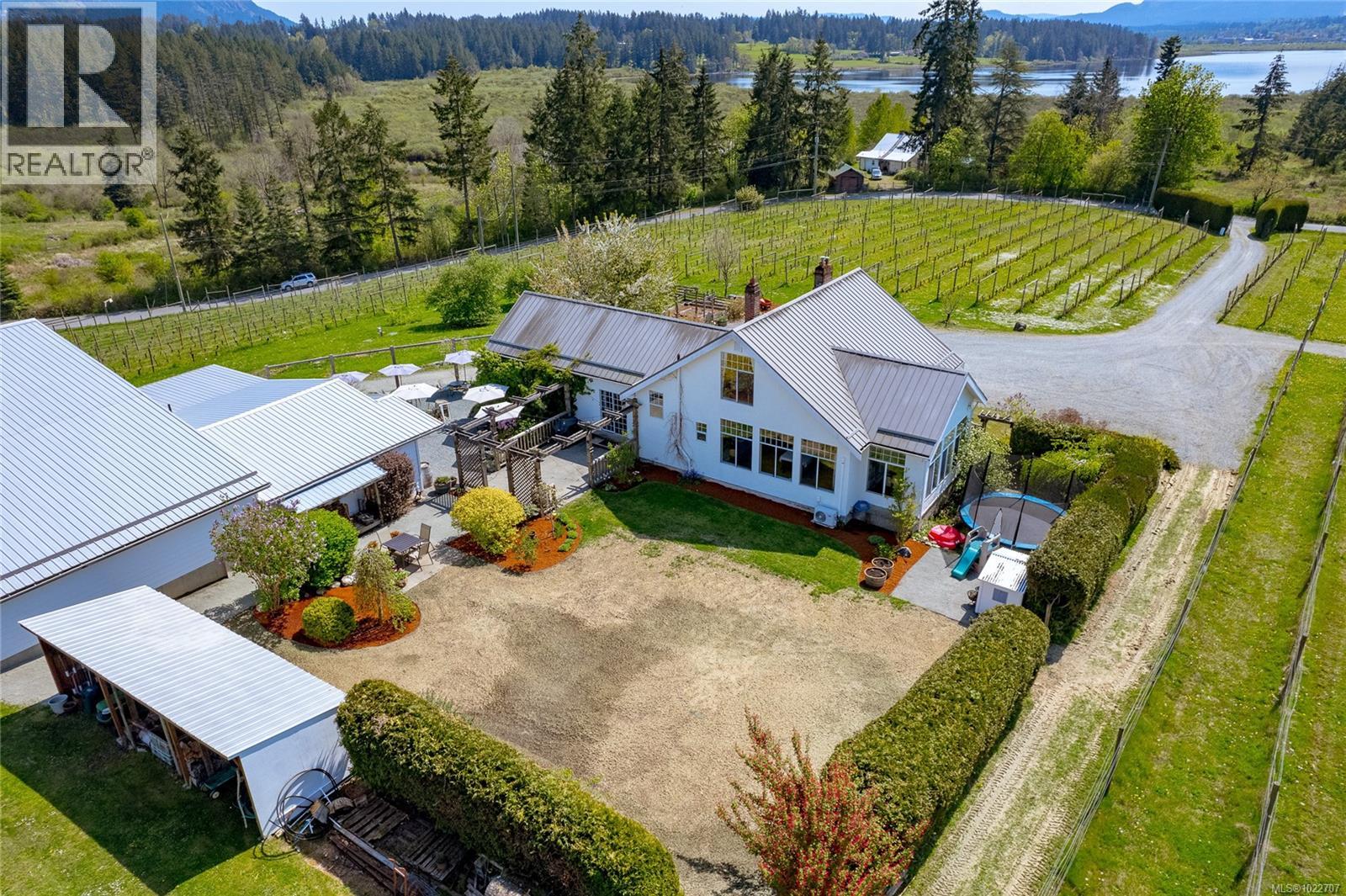 6798 Norcross Rd, Duncan