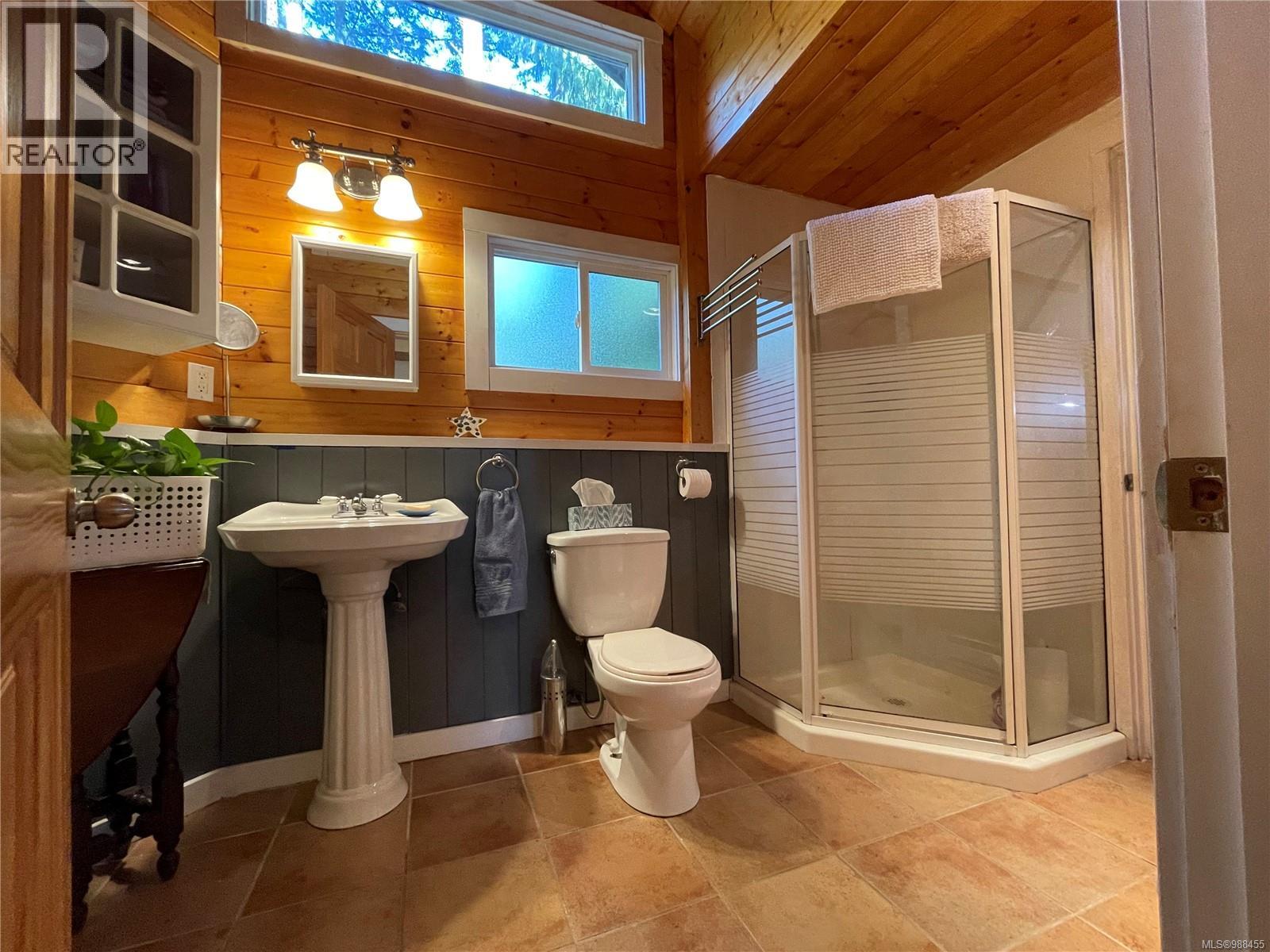 685 Weathers Way, Mudge Island