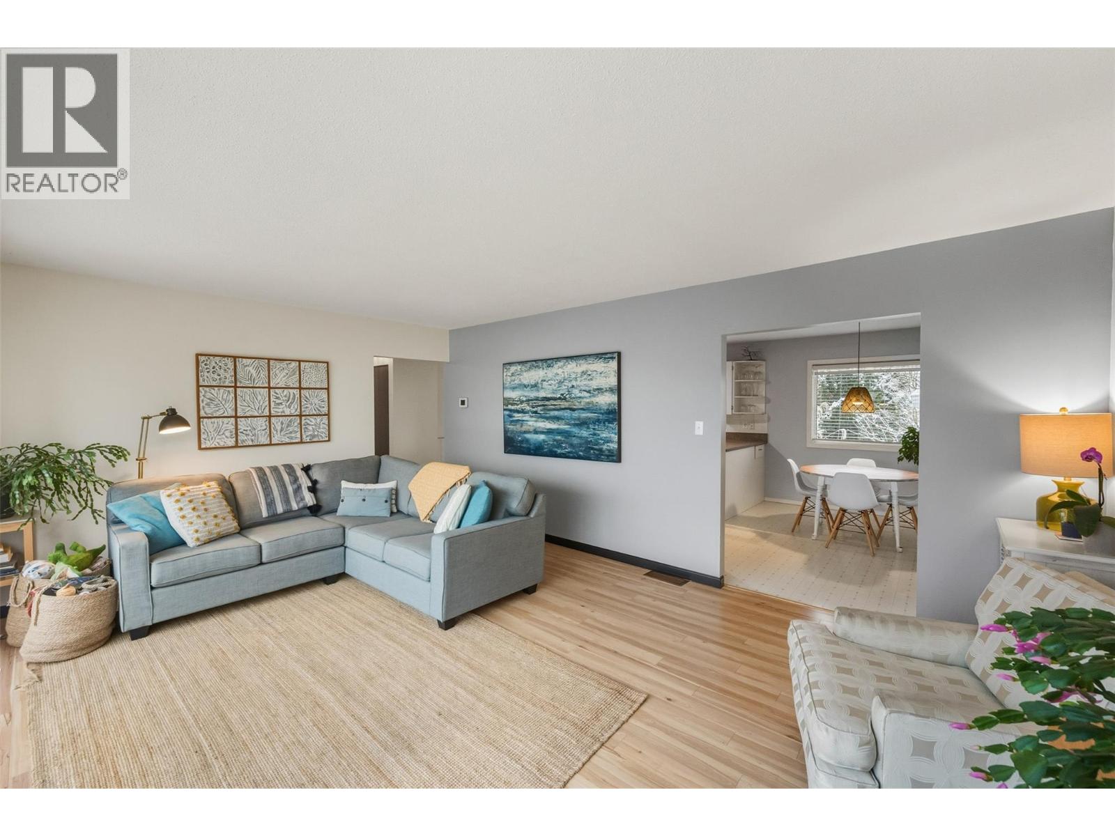 13031 Steven Avenue, Summerland