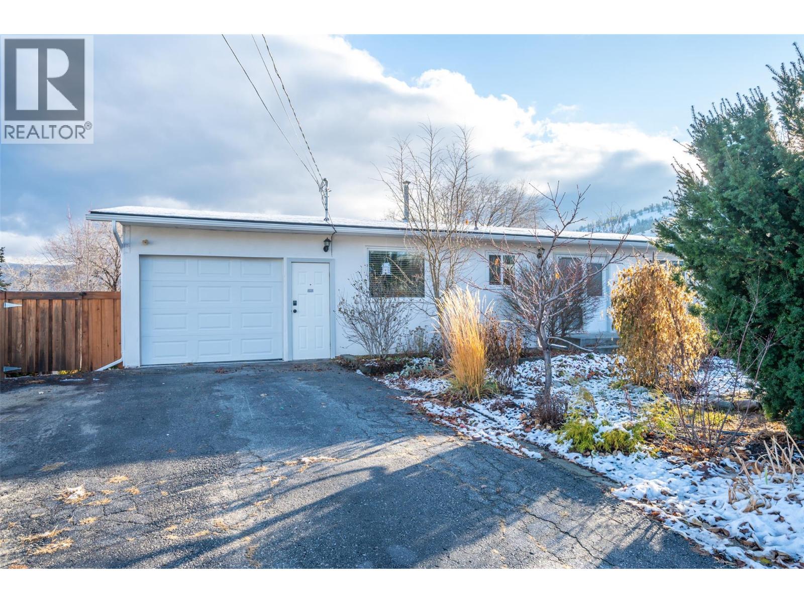 13031 Steven Avenue, Summerland