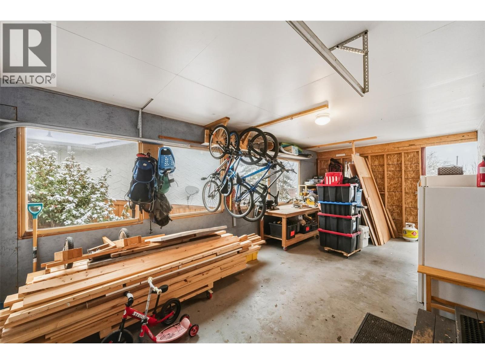 13031 Steven Avenue, Summerland