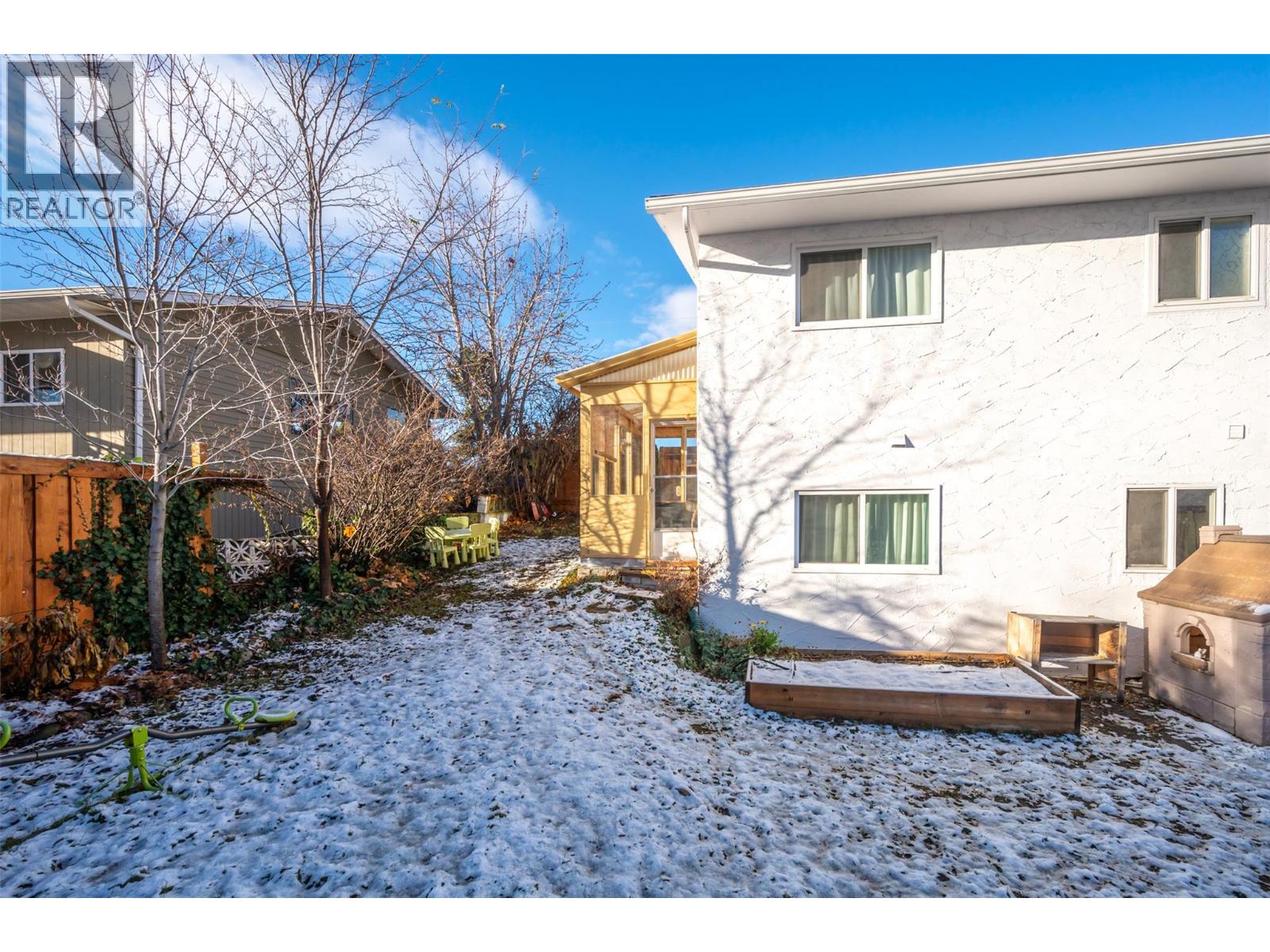 13031 Steven Avenue, Summerland