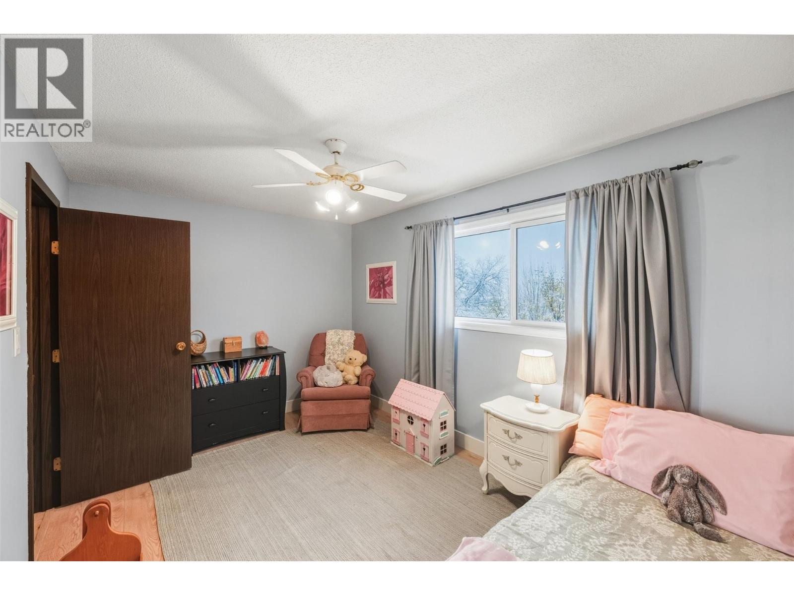 13031 Steven Avenue, Summerland