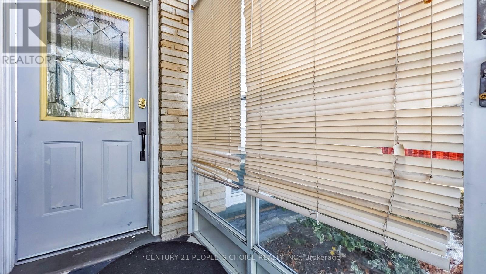 35 WESTHUMBER BOULEVARD - Photo 3 of 50, Toronto (West Humber-Clairville), Ontario