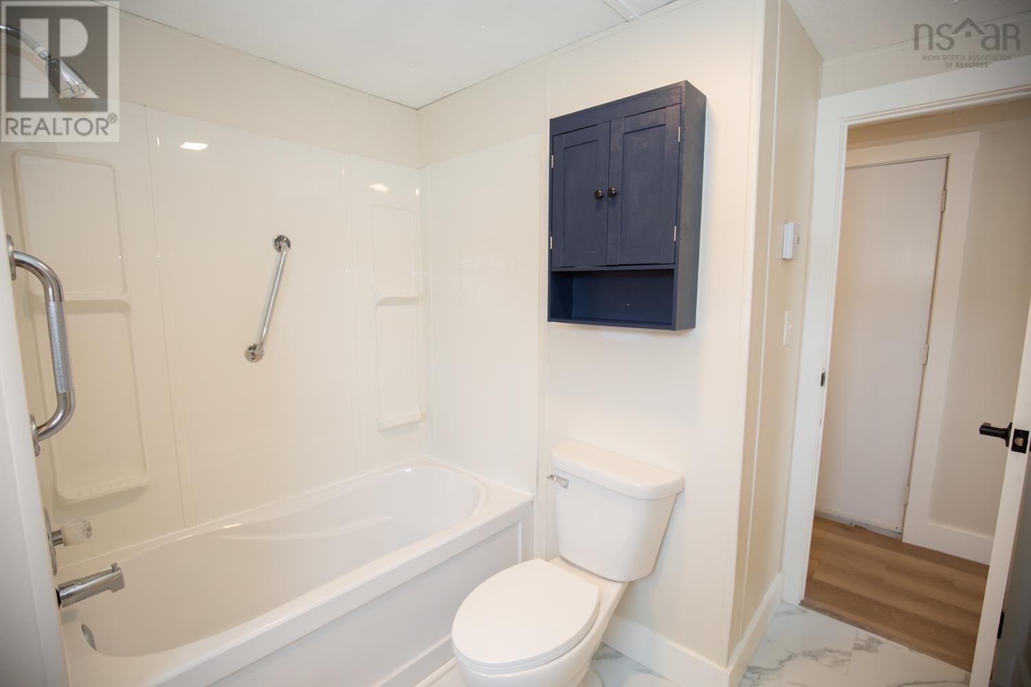 Property 12 of 27 of 21 COLLEGE Court