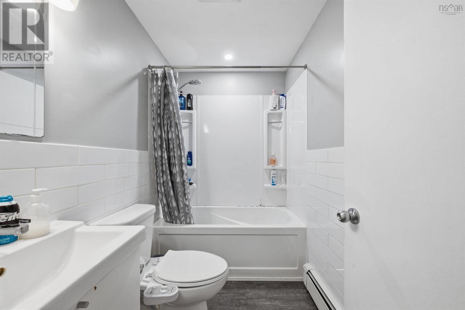 Property 24 of 45 of 3176 Stanford Street