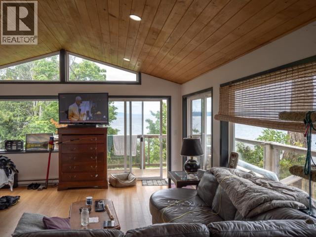 3431 ATREVIDA ROAD, Powell River