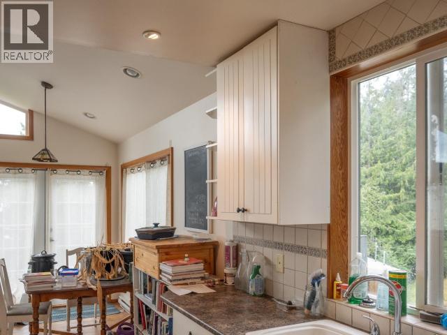 3431 ATREVIDA ROAD, Powell River