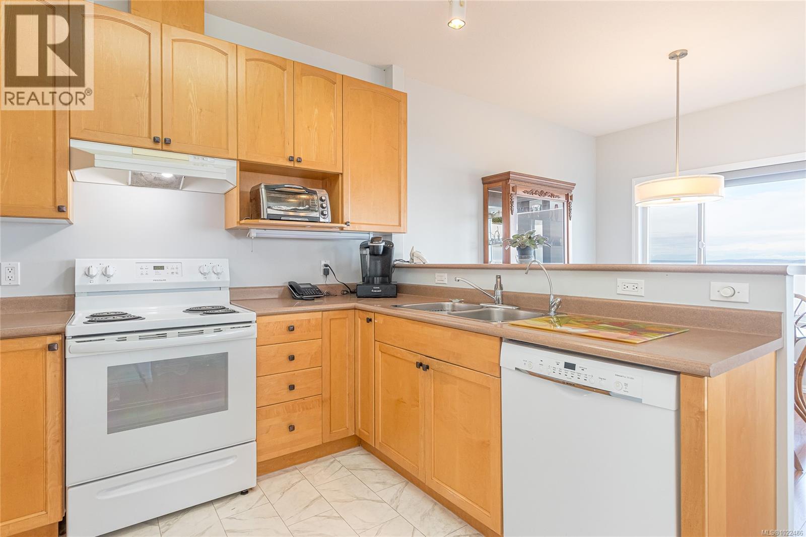10155 View St, Chemainus