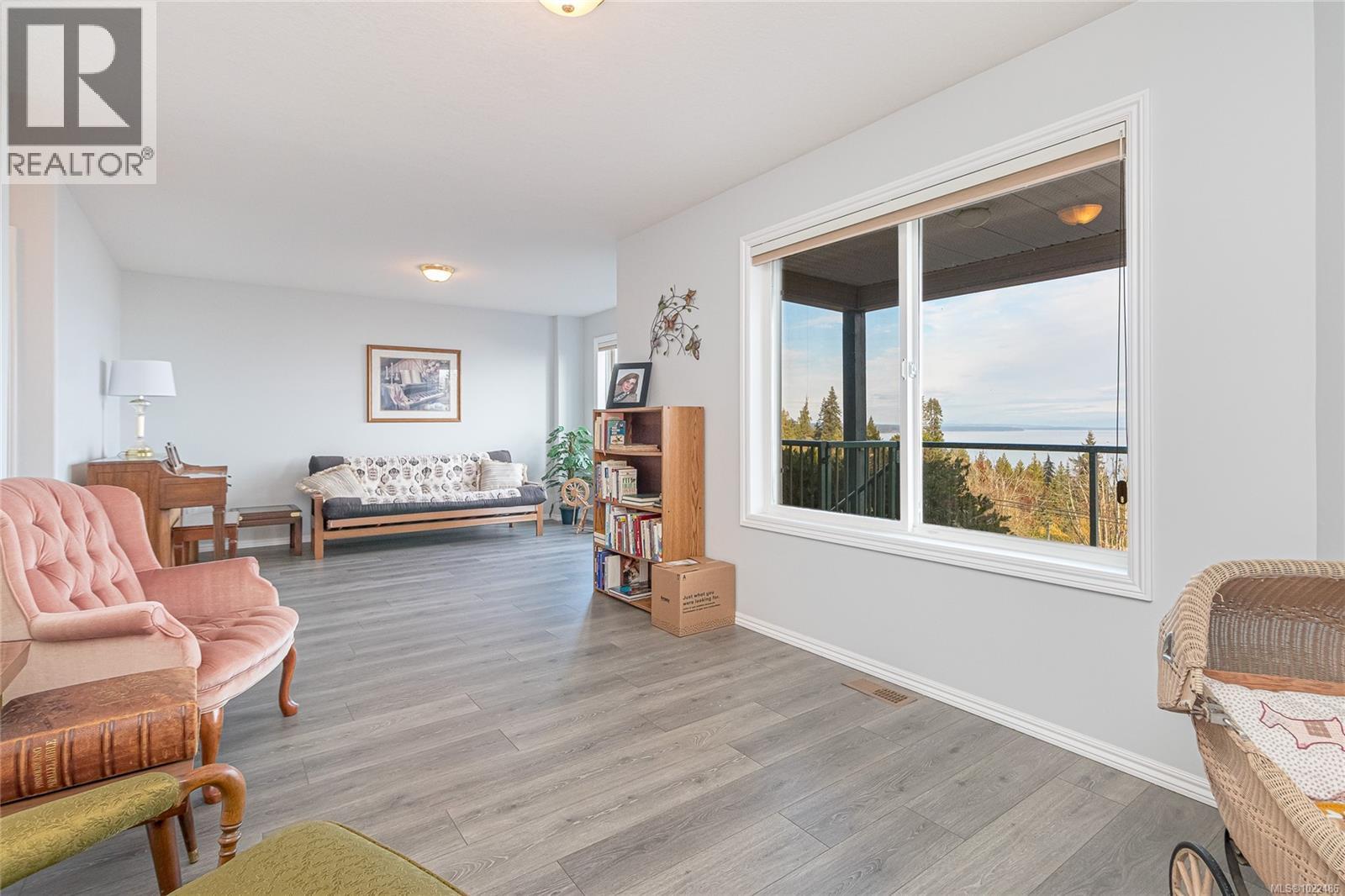 10155 View St, Chemainus