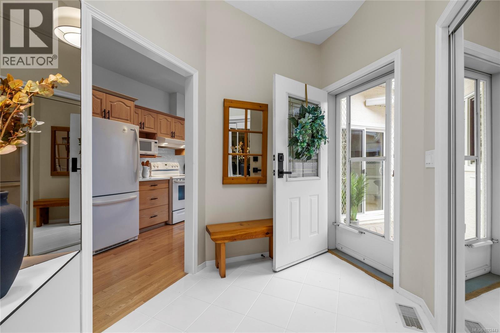 165 Ocean Walk Dr, Nanaimo