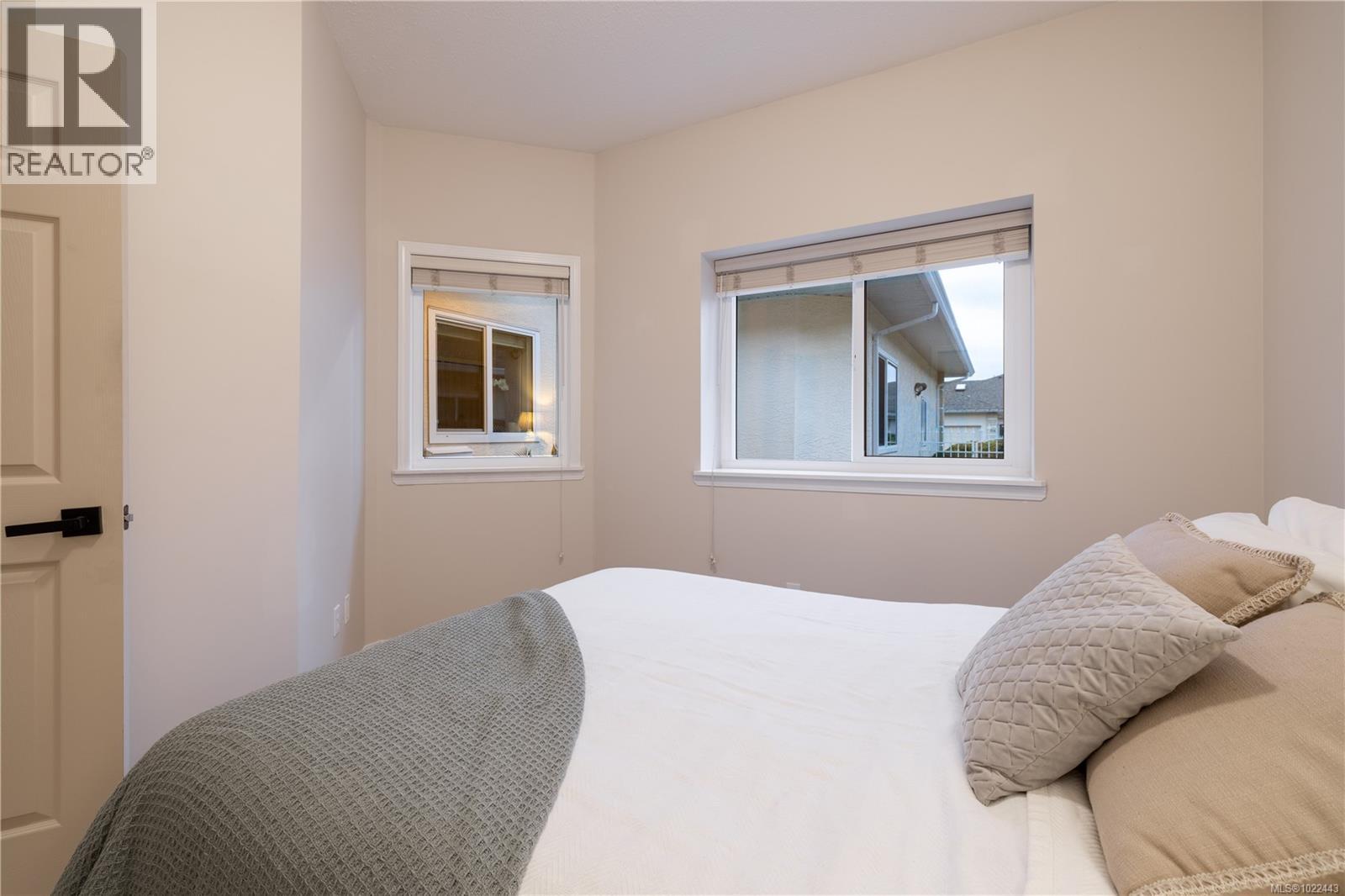 165 Ocean Walk Dr, Nanaimo