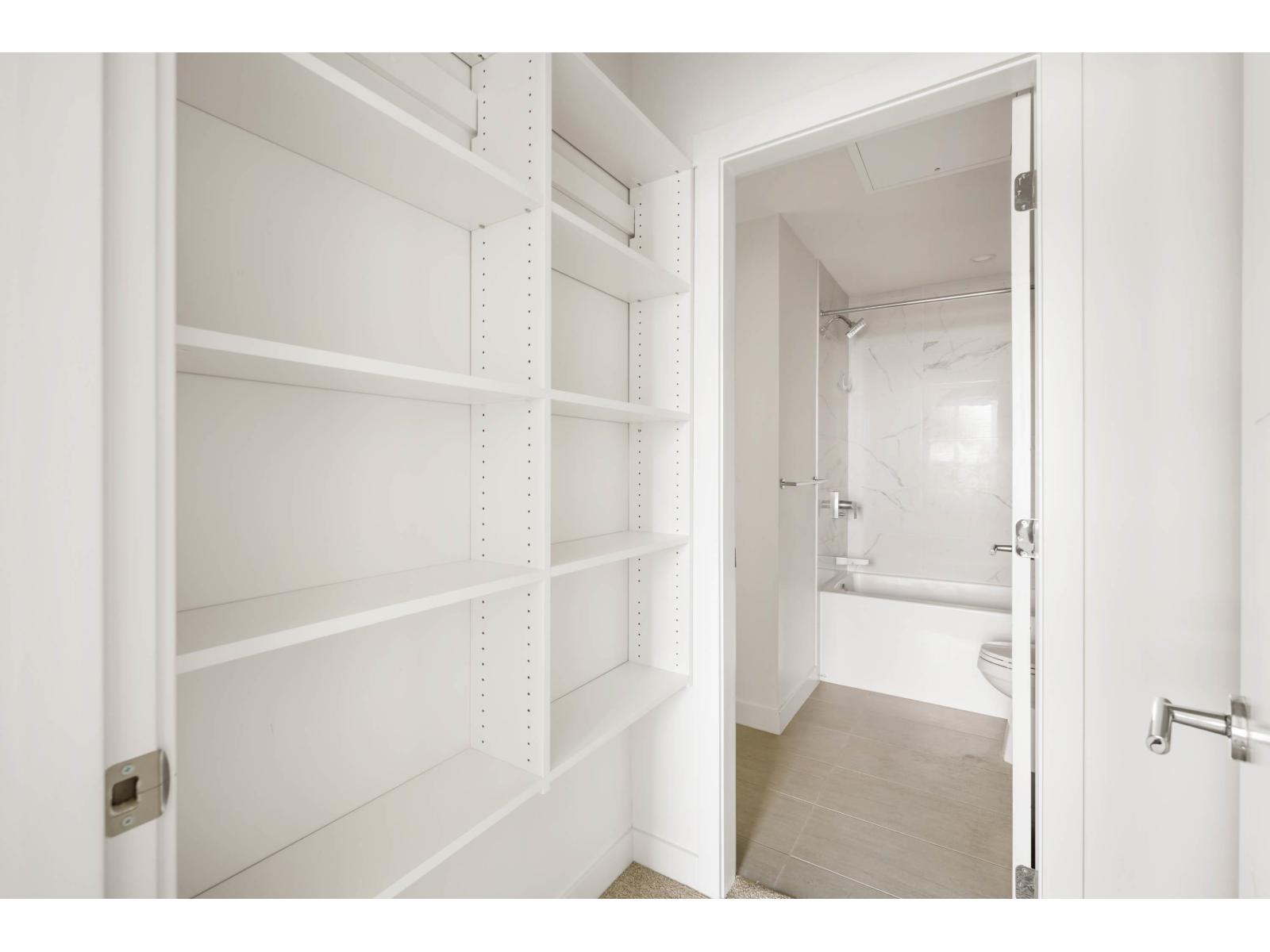 403 20362 72B AVENUE, Langley