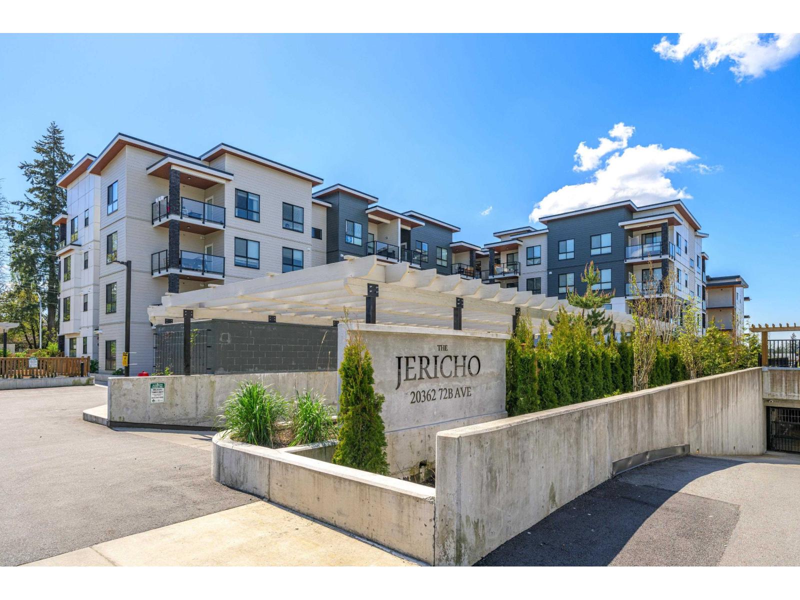 403 20362 72B AVENUE, Langley