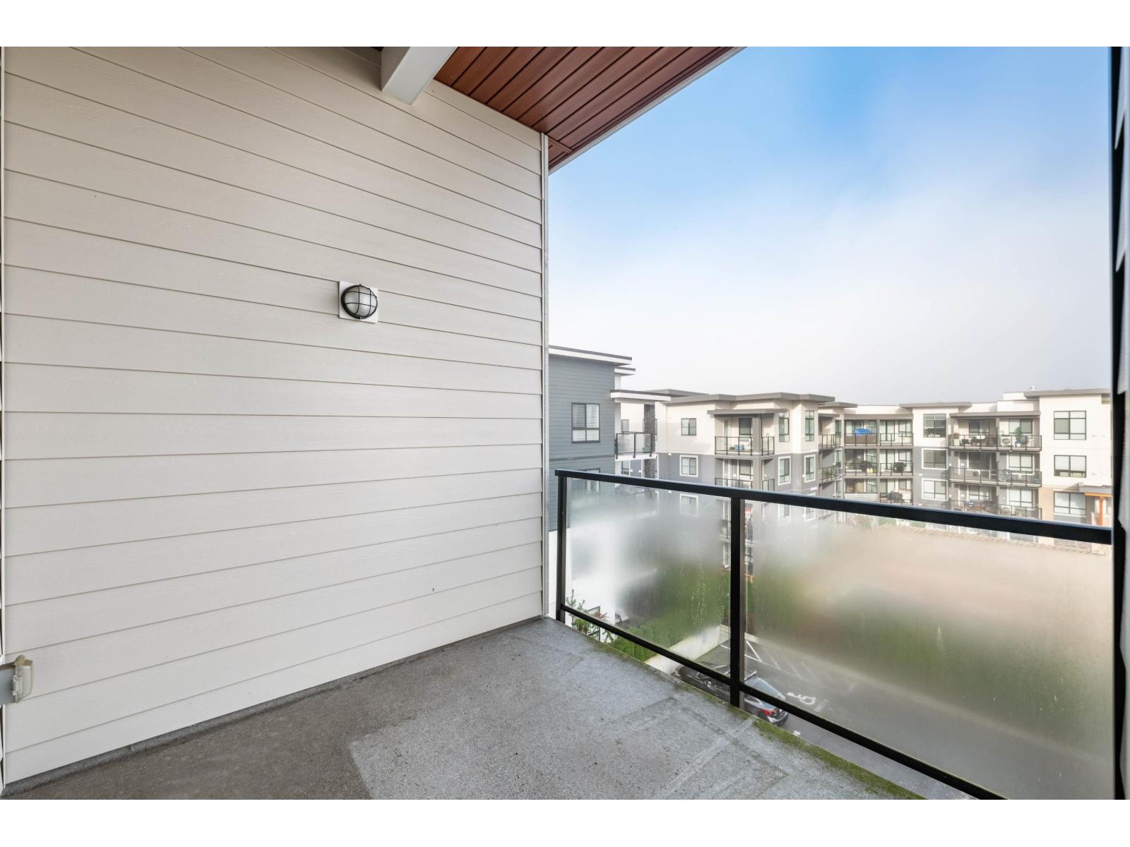 403 20362 72B AVENUE, Langley