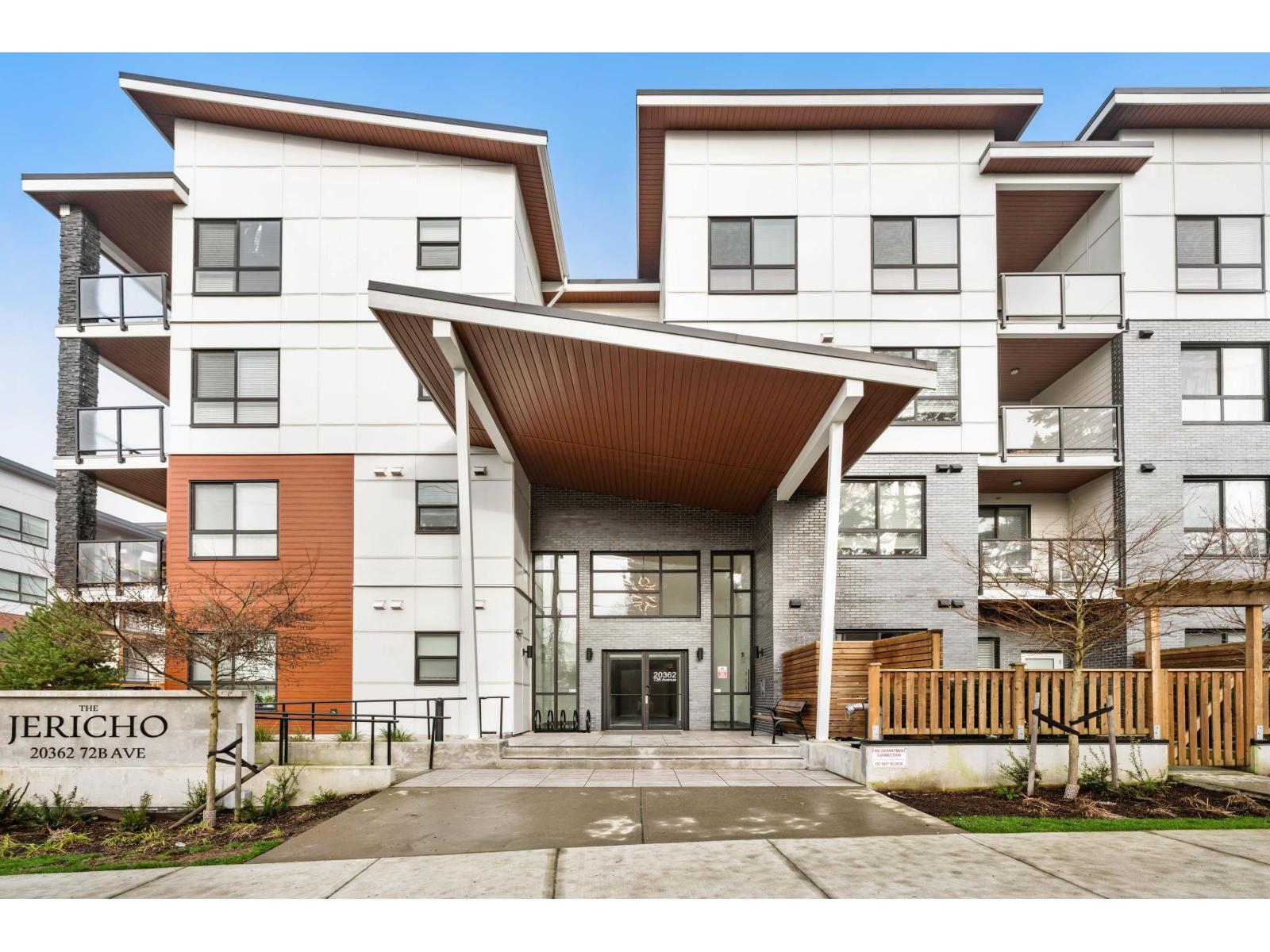 403 20362 72B AVENUE, Langley