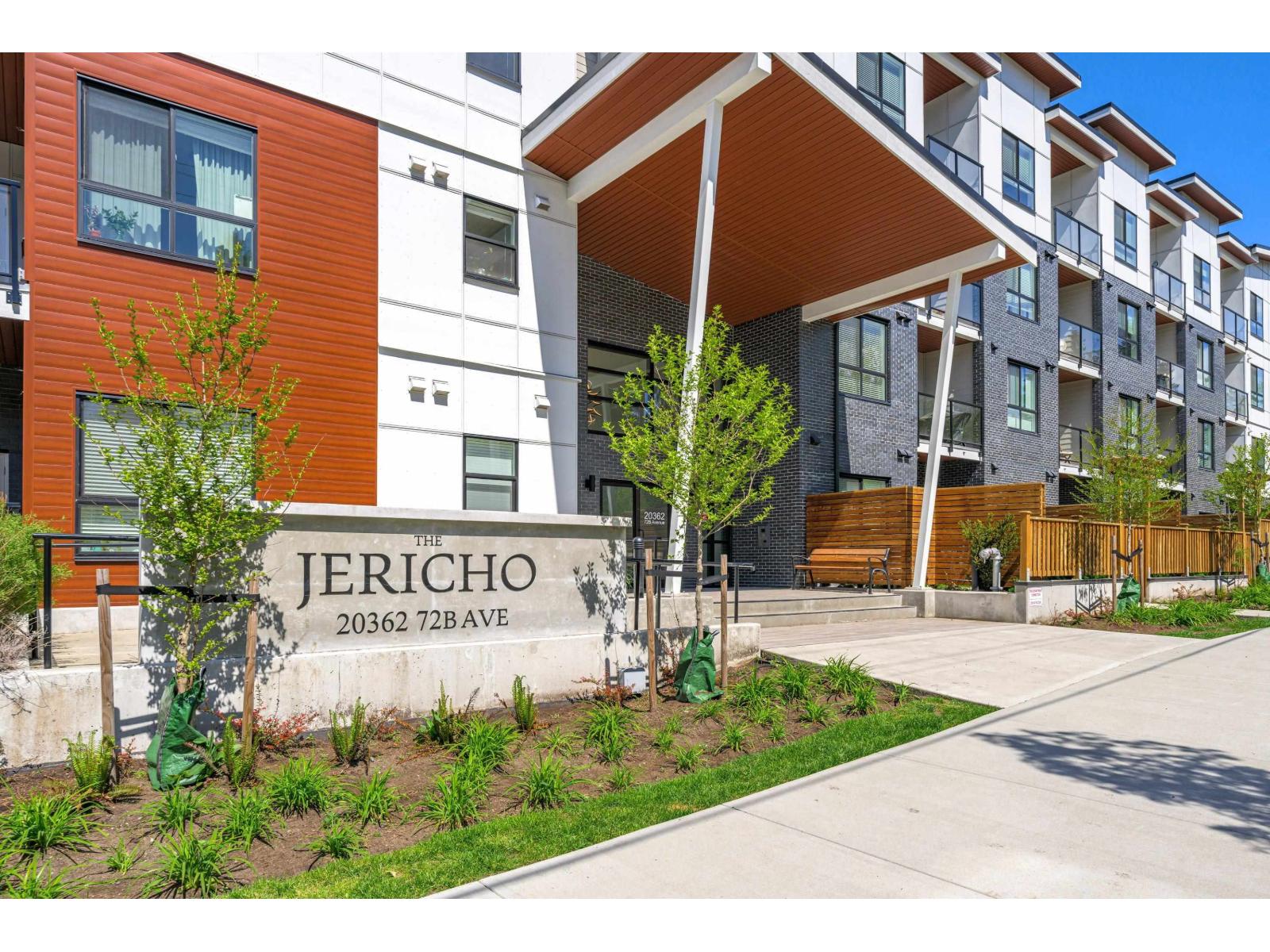 403 20362 72B AVENUE, Langley