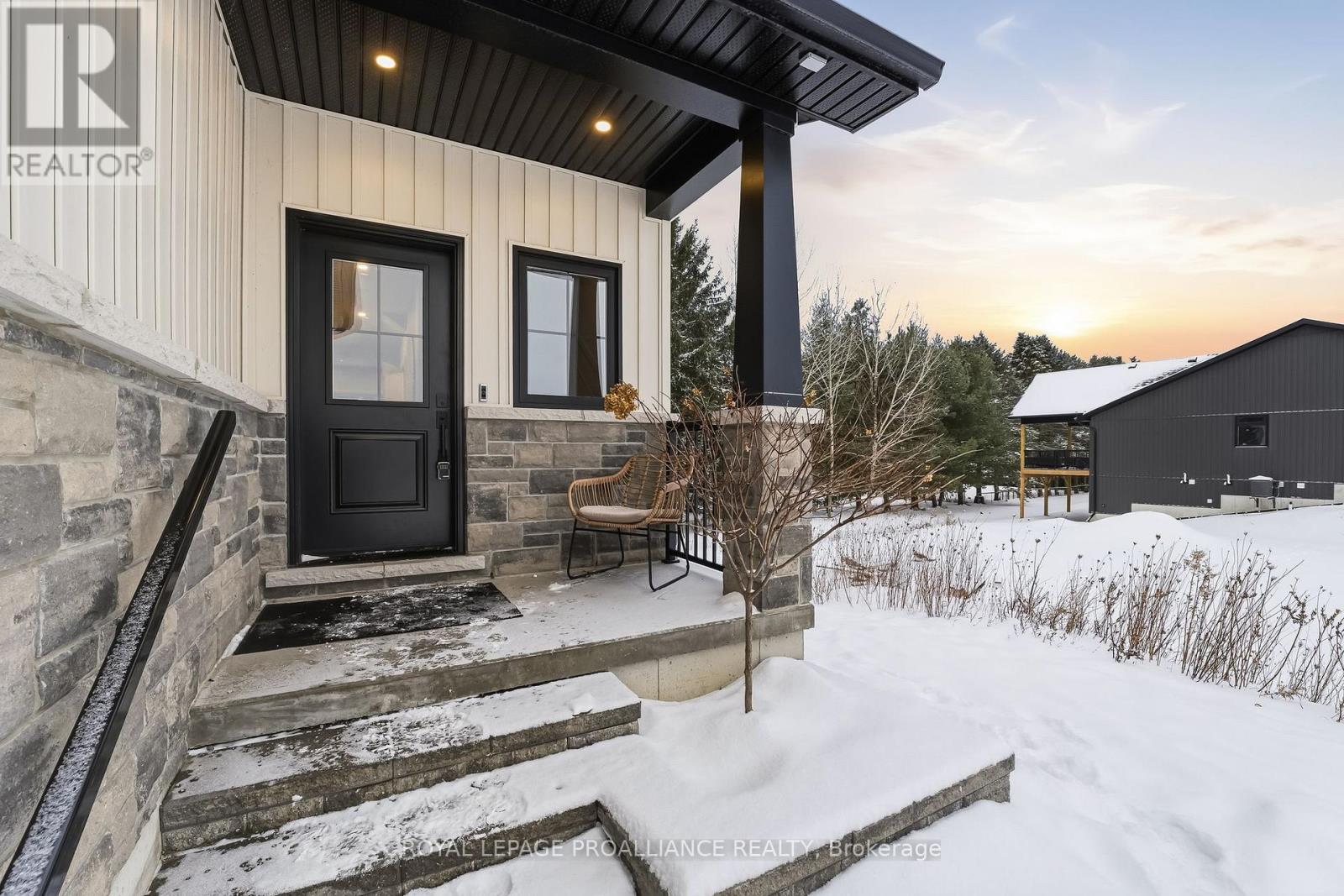 4 MACKENZIE JOHN CRESCENT - Photo 4 of 46, Brighton, Ontario