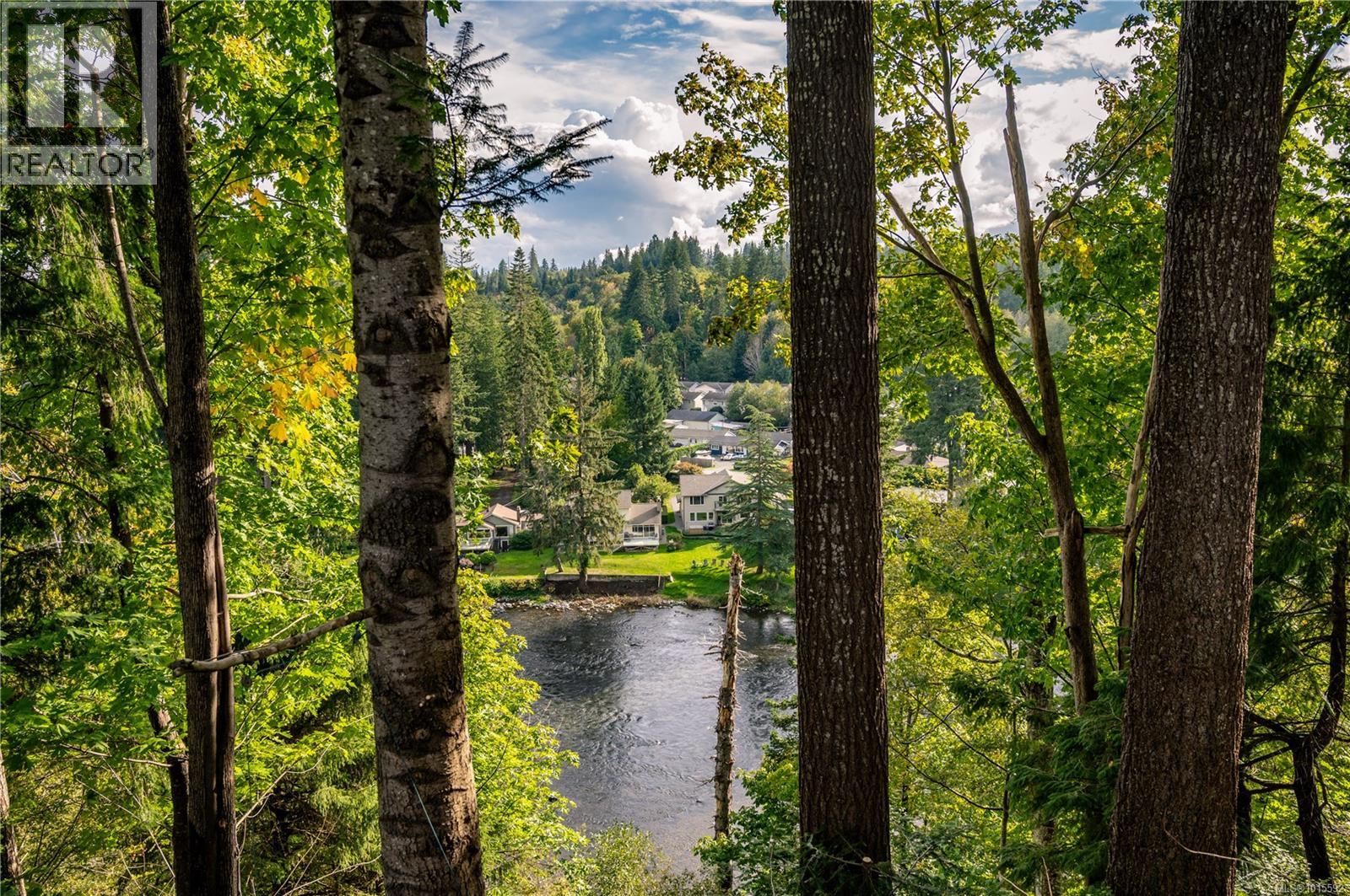 2371 Steelhead Rd, Campbell River