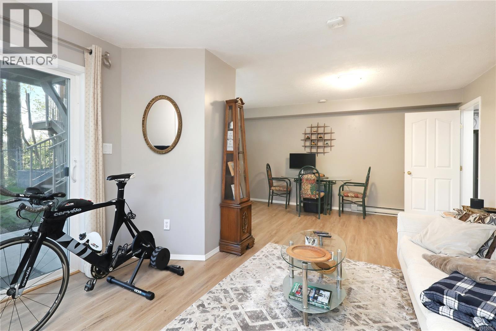 2371 Steelhead Rd, Campbell River