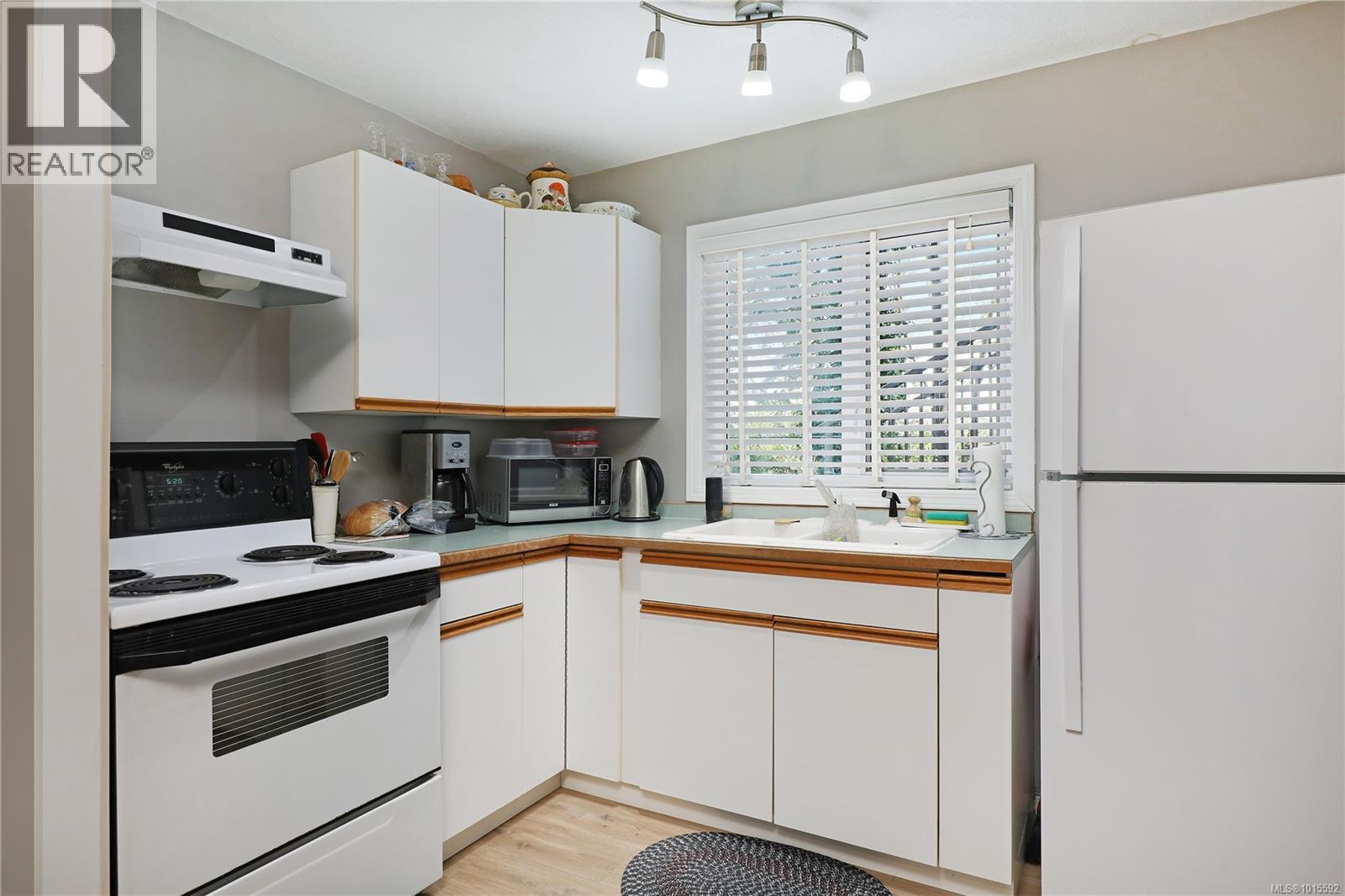 2371 Steelhead Rd, Campbell River