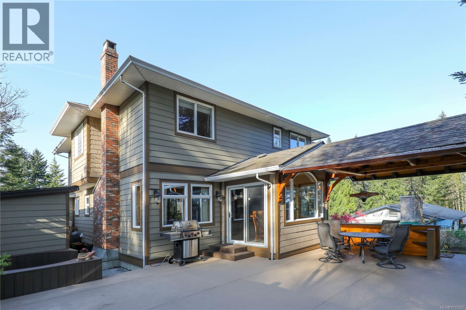 2371 Steelhead Rd, Campbell River