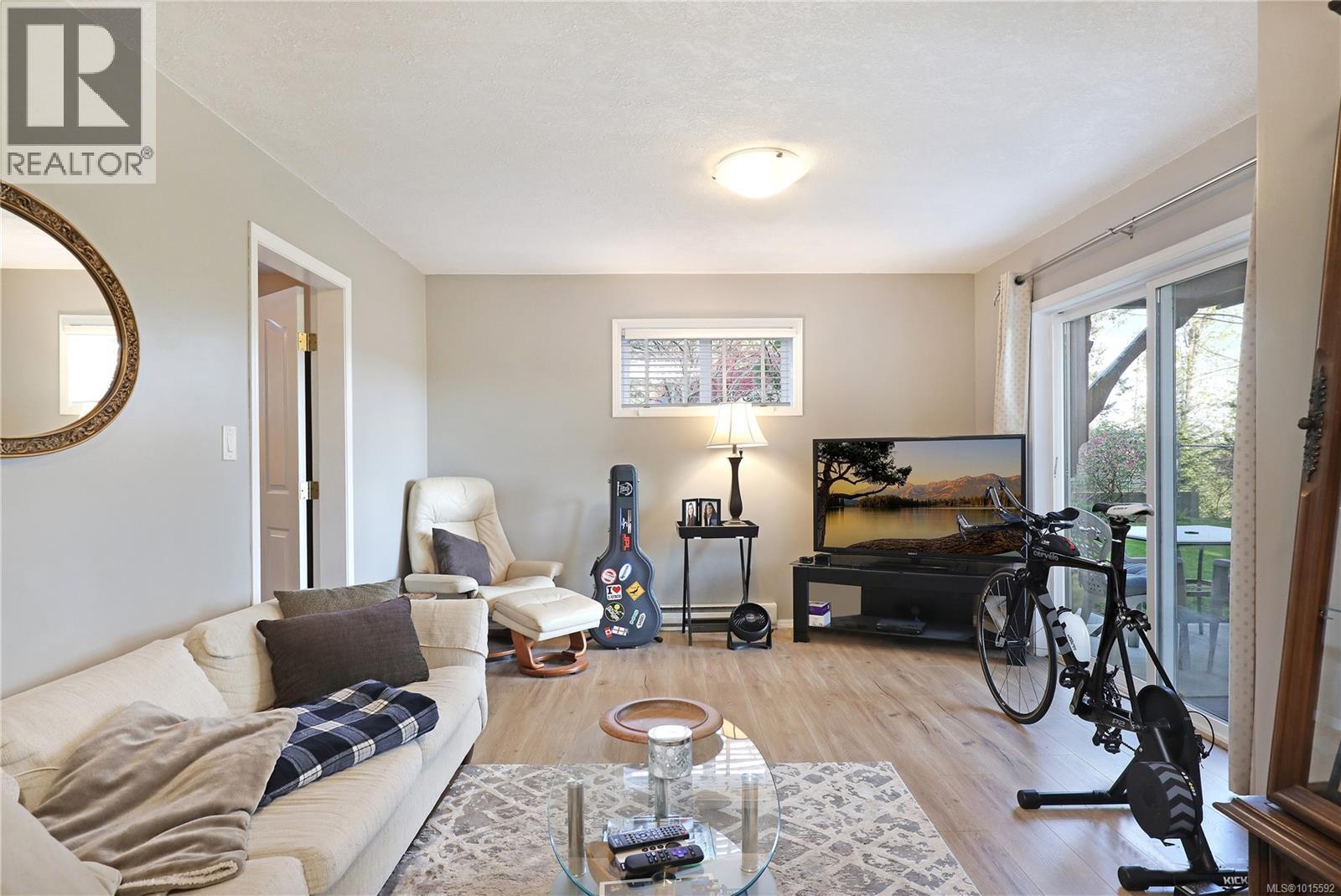 2371 Steelhead Rd, Campbell River