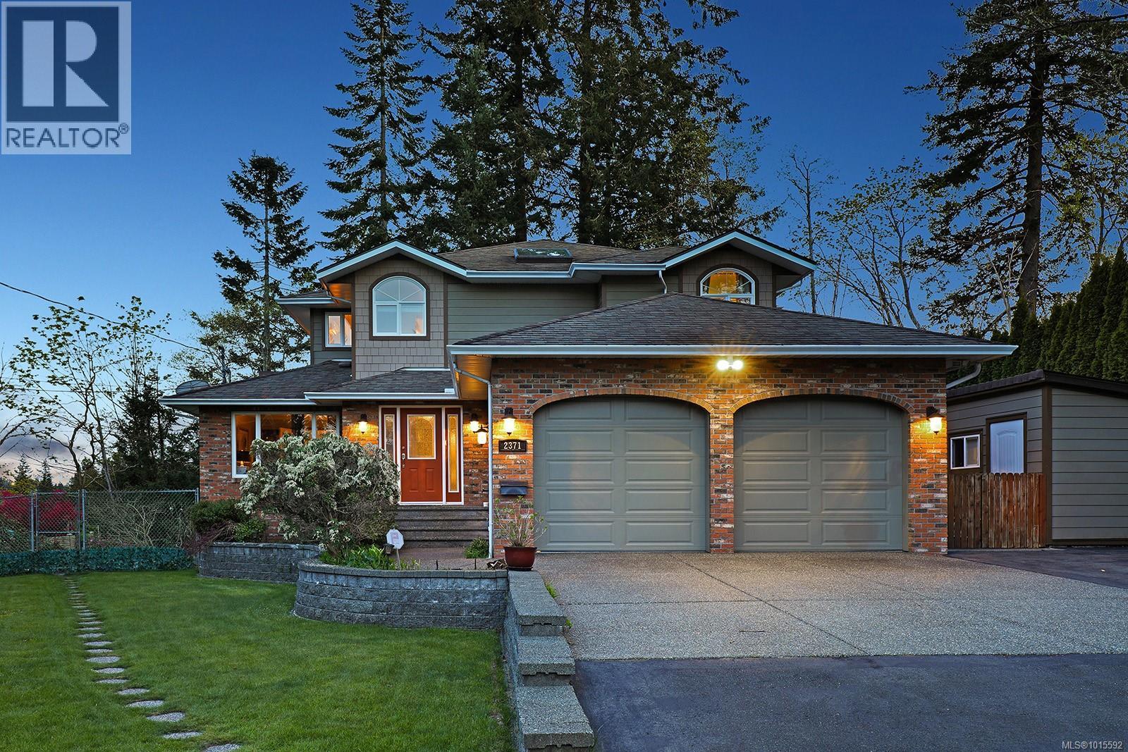 2371 Steelhead Rd, Campbell River