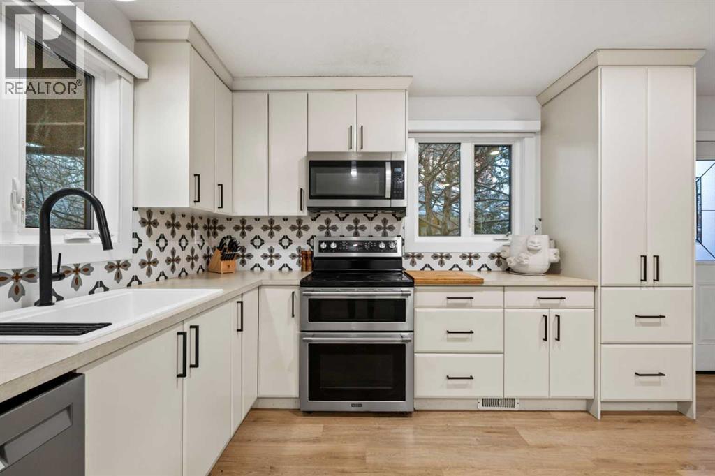 Single Family House Bungalow for Sale in  Deer Run Drive SE Deer Run Calgary 