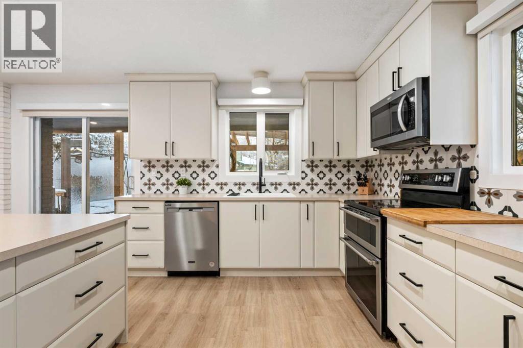 Single Family House Bungalow for Sale in  Deer Run Drive SE Deer Run Calgary 