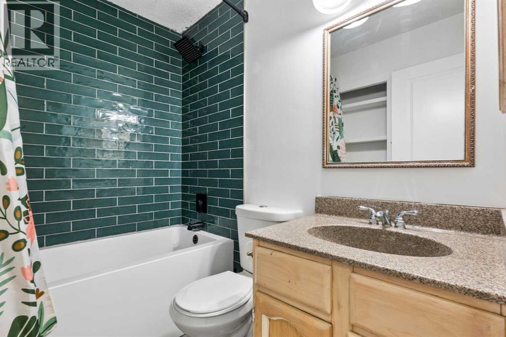 Single Family House Bungalow for Sale in  Deer Run Drive SE Deer Run Calgary 