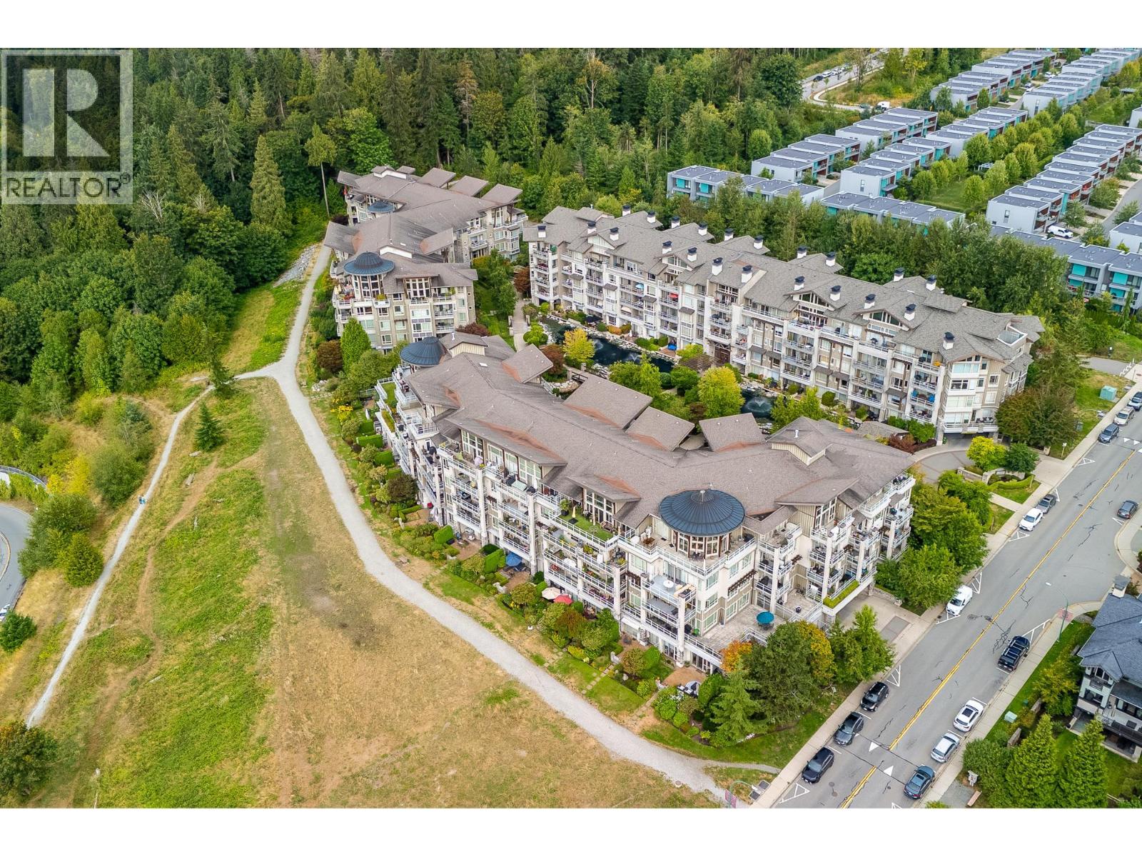 301 560 RAVEN WOODS DRIVE, North Vancouver