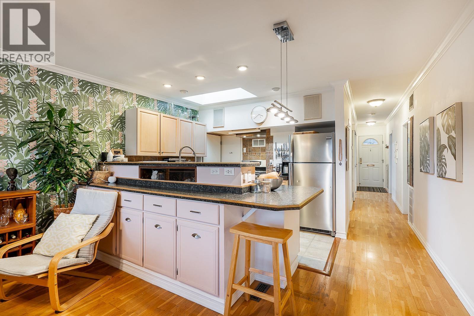 430 GARRETT Street - photo 2