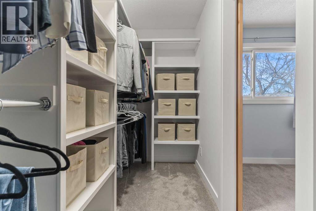 Single Family House for Sale in   Street NW Bowness Calgary 