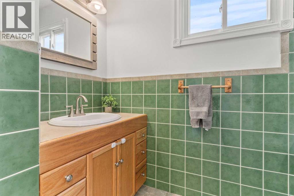 Single Family House for Sale in   Street NW Bowness Calgary 