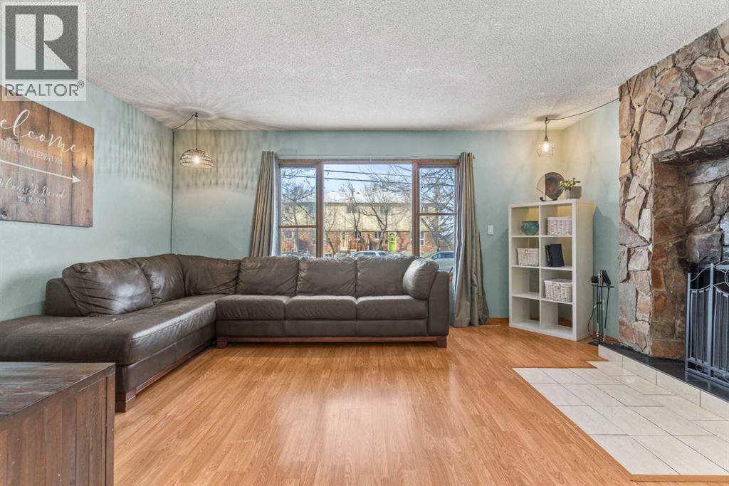 Single Family House for Sale in   Street NW Bowness Calgary 