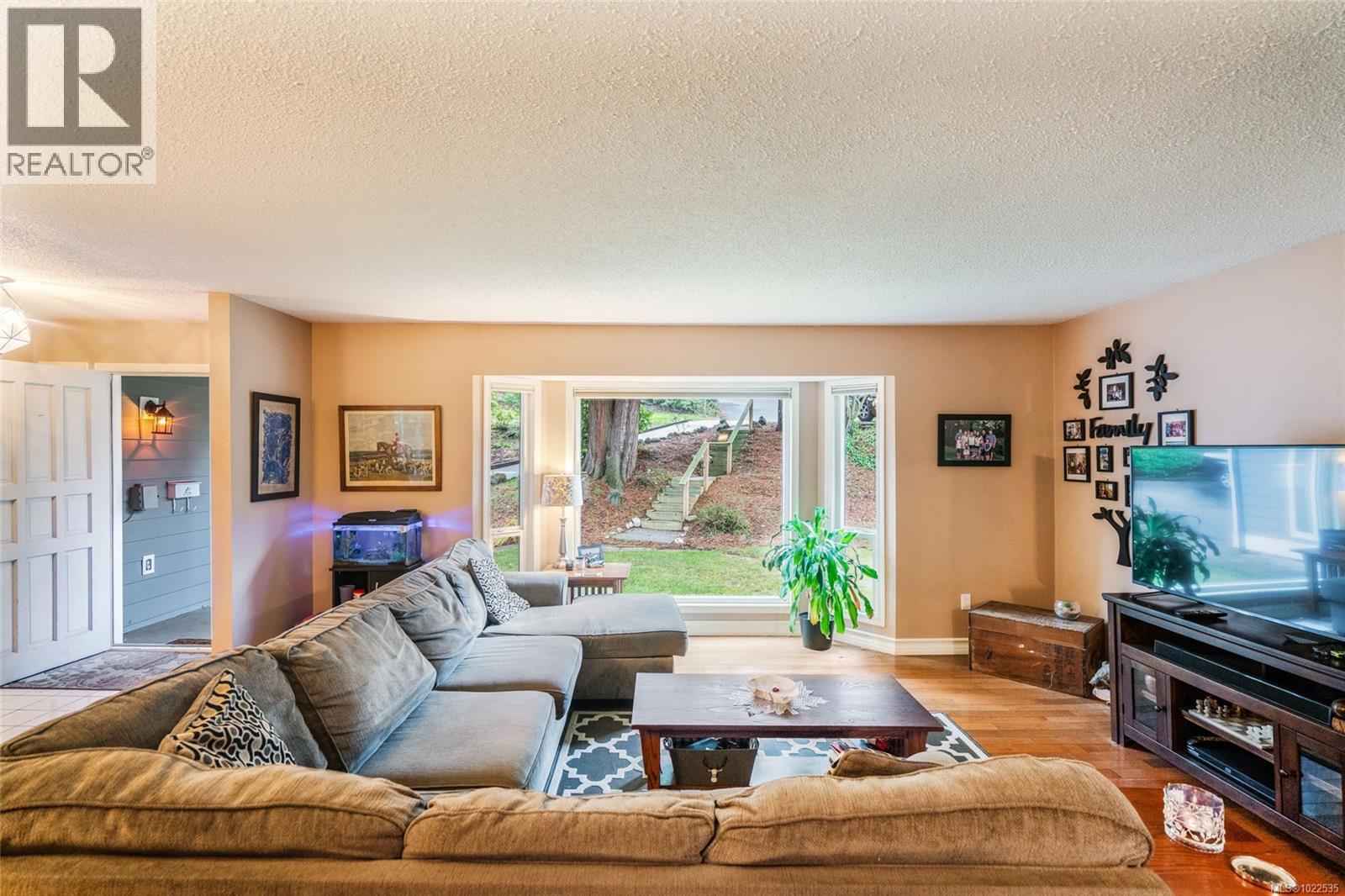 3533 Fairview Dr, Nanaimo