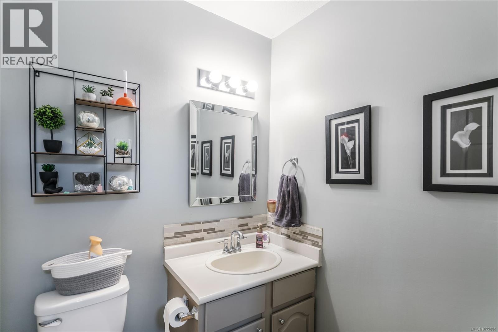 3533 Fairview Dr, Nanaimo