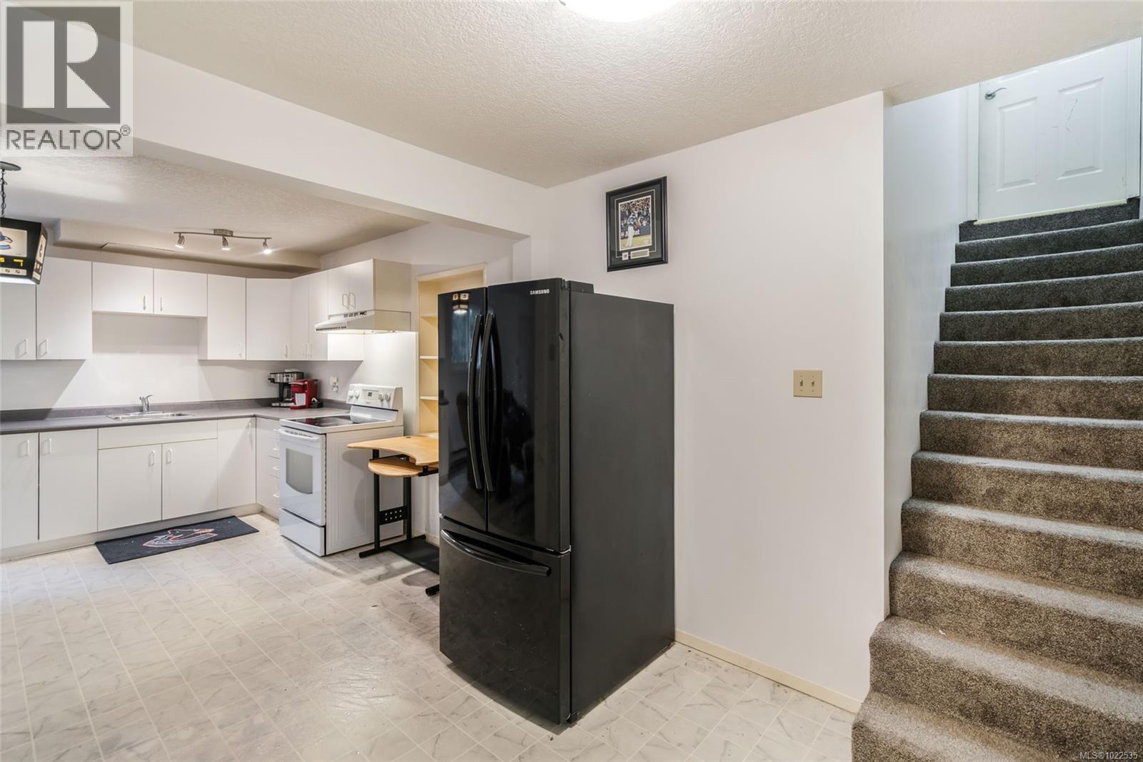 3533 Fairview Dr, Nanaimo