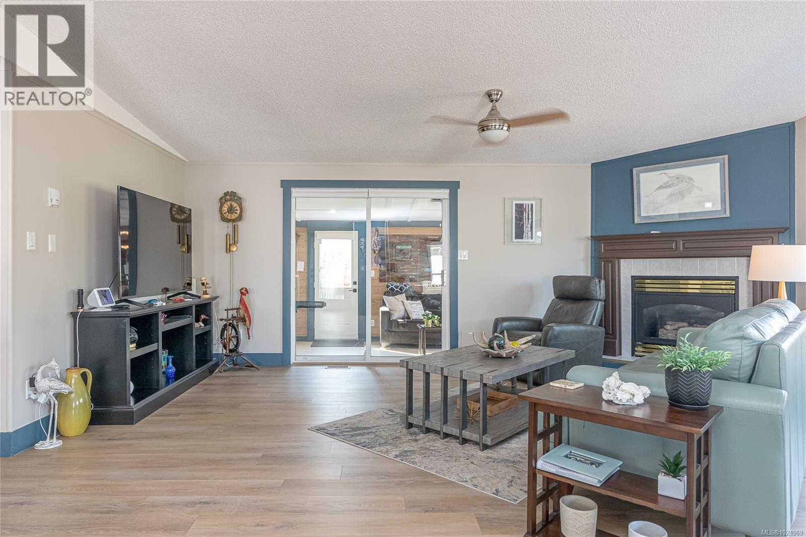 #42 450 STANFORD AVE E - 15