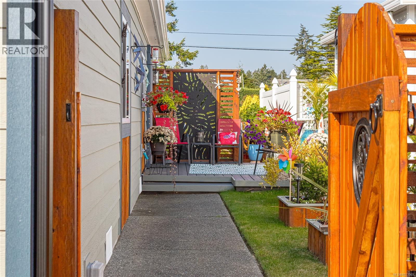 #42 450 STANFORD AVE E - 40