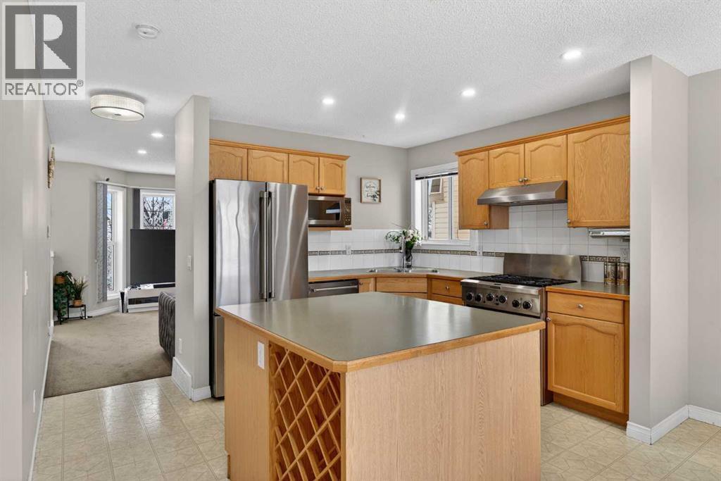 Single Family House for Sale in  Tarington Close NE Taradale Calgary 